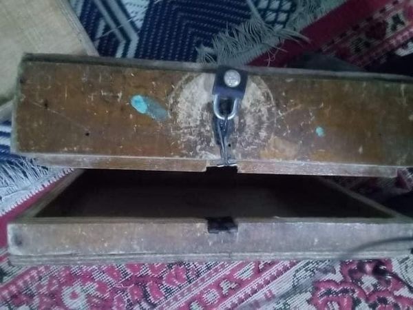 Insolite: un homme c@mbr!ole une mosquée et donne ses raisons sur une feuille, lisez (photos)