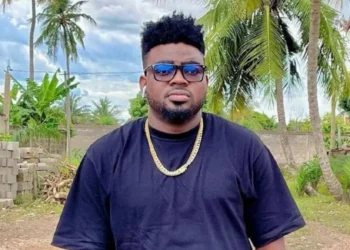 Affaire @bus s*xu*l de Maxfire : La gendarmerie aurait convoqué l’artiste (Vidéo)