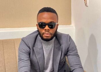 Coup dur pour Kerozen: L’artiste contraint de supprimer sa vidéo « réunion de famille », Les raisons