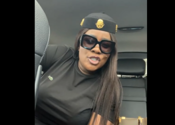 « Je suis venue porter plainte » Hamond chic à son arrivée au commissariat (vidéo)