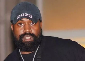 Twitter : Après Donald Trump, le rappeur américain Kanye West de retour sur le réseau social avec un message provocant (Photo)