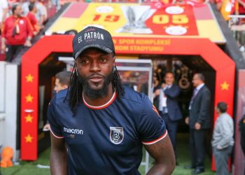 Emmanuel Adébayor: Retour sur les 10 meilleurs buts de sa carrière (vidéo)