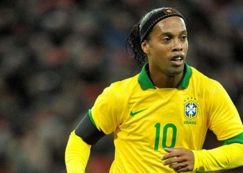 « Sans aucun doute, il est mon héritier », Ronaldinho désigne son meilleur joueur (photo)