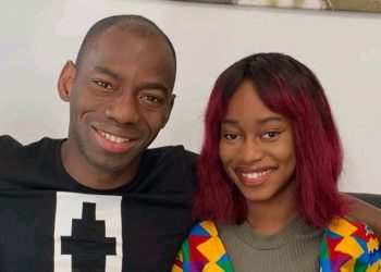 « Vous êtes des escrocs » : Le général Camille Makosso et sa fille aînée Kimi durement taclés publiquement (Vidéo)